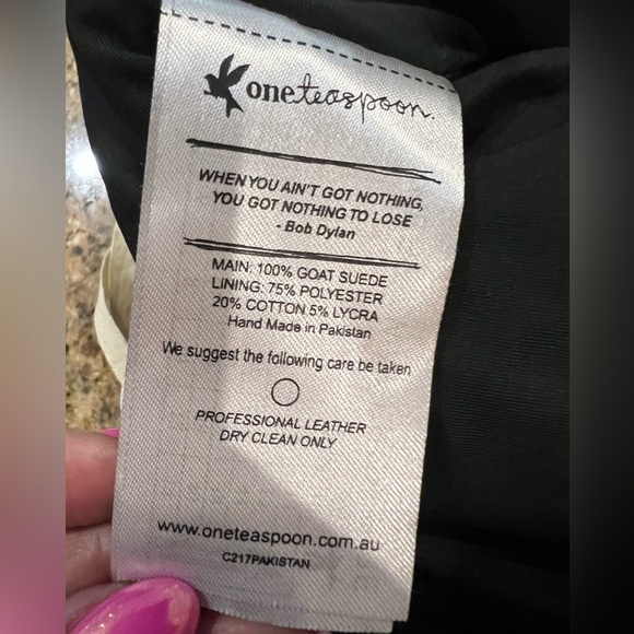 ONE TEASPOON AFRICAN NIGHT FLIGHT SIXTIES SUEDE SHORTS Size 4 *SAMPLE * NWT - Picture 11 of 14